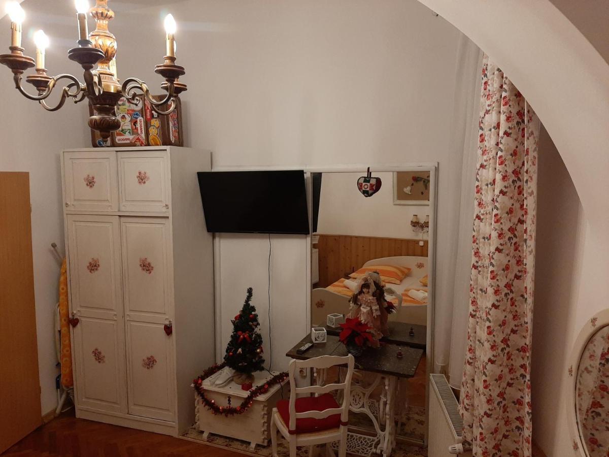 Ducville 1 Appartamento Braşov Esterno foto